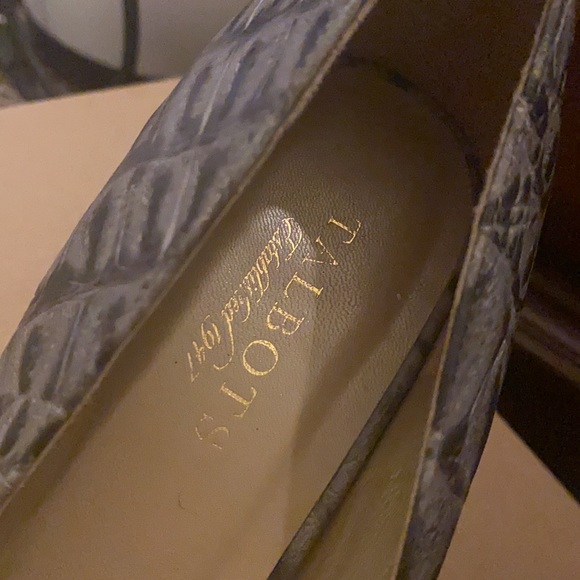 Gray Patterned Pumps *worn once* - Picture 6 of 6